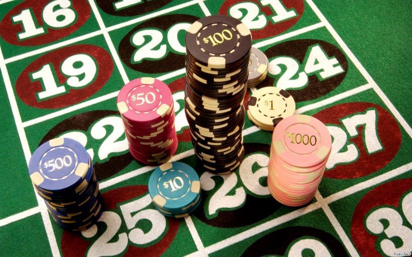 Tampilan meja blackjack live casino profesional yang dapat dimainkan saat mobile browsing